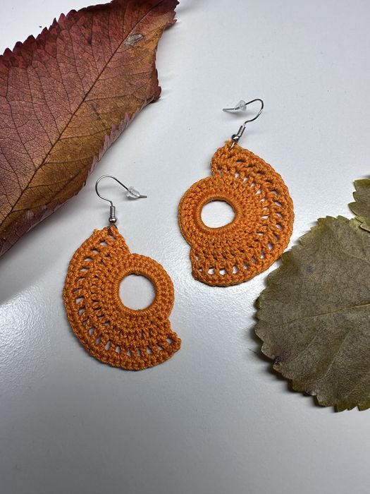 Cercei crosetati manual