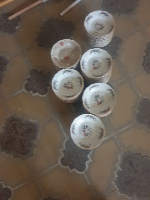 Срочно продаются тарелки для дома яна куп нарсалар бор