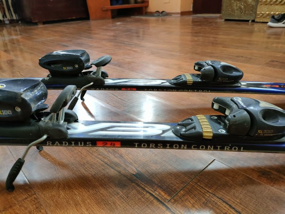 Schiuri skiuri ski Head Cyber 24 X , prinderi Tyrolia SL 100 , 160 cm