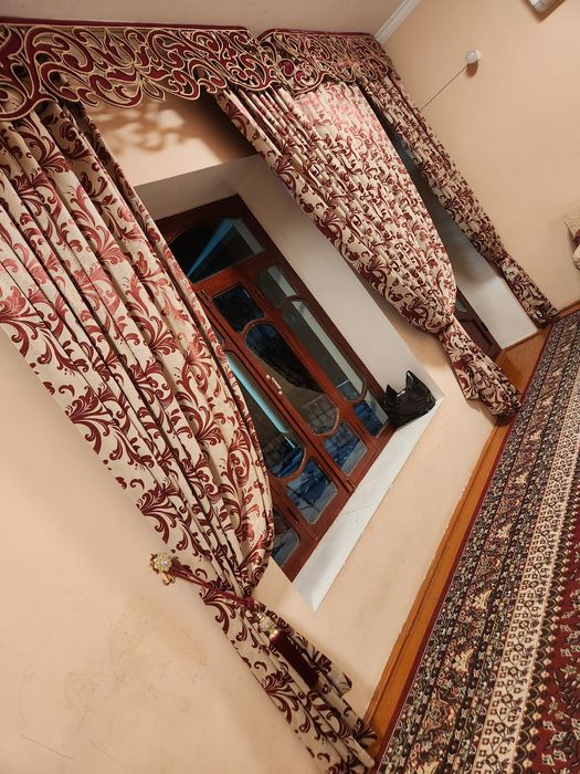 Parda tortta oyna hammasi sotiladi. matosi yaxshisidan.3.50/2.40smli