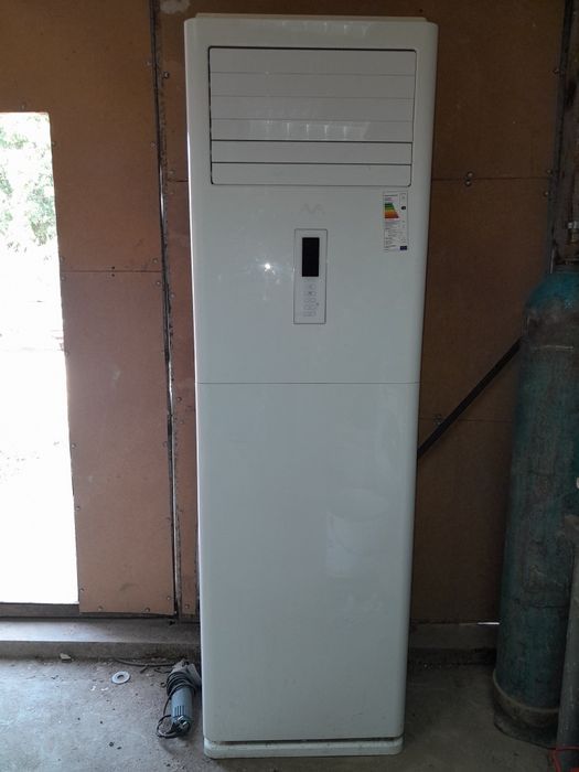 Напольный кондиционер  стоящий  стояк на запчасти