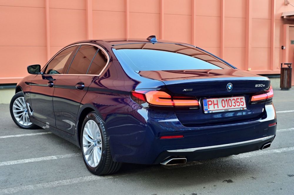 Bmw 530e X drive Plug in hybrid km reali fara accidente Far laser