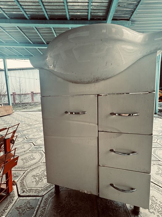 Продаю раковина со шкафом