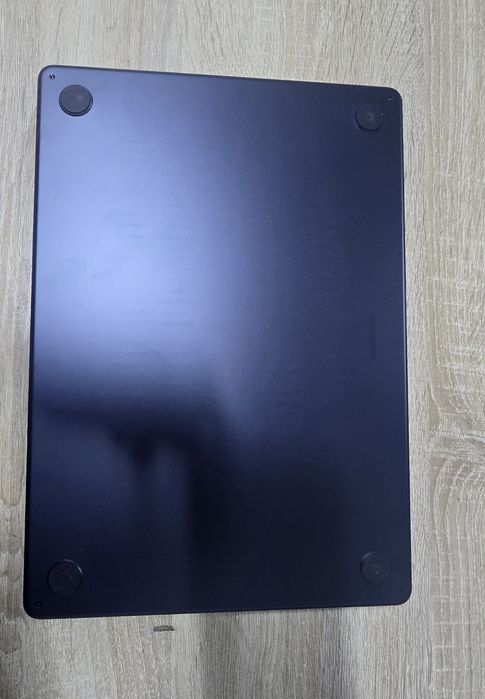 Macbook air 15 , m3 , 8-256 gb