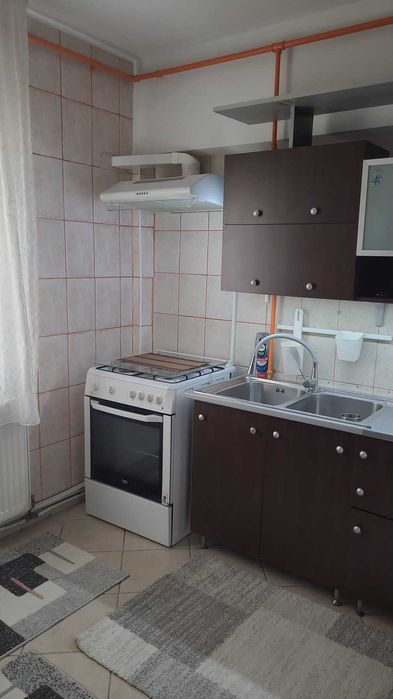 Inchiriere apartament 2 camere-Localitatea 1 Decembrie,langa Primarie
