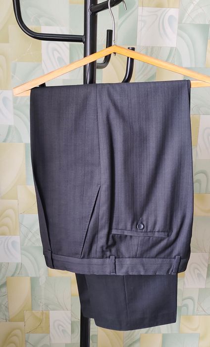 Продам костюм мужской