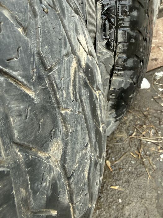 Продам шину 235/75/15