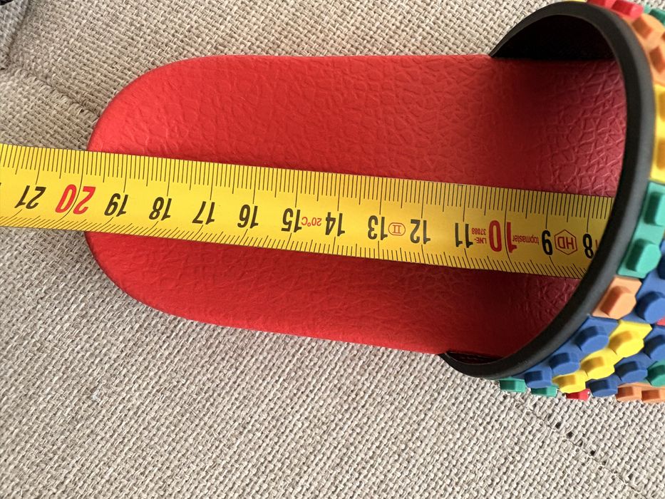 Детски чехли, номер 32 (почти нови)