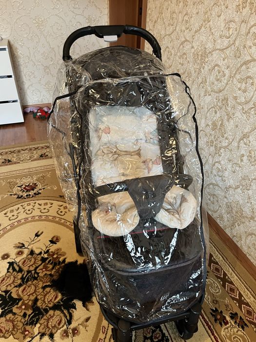 Коляска б/у в отличном состоянии