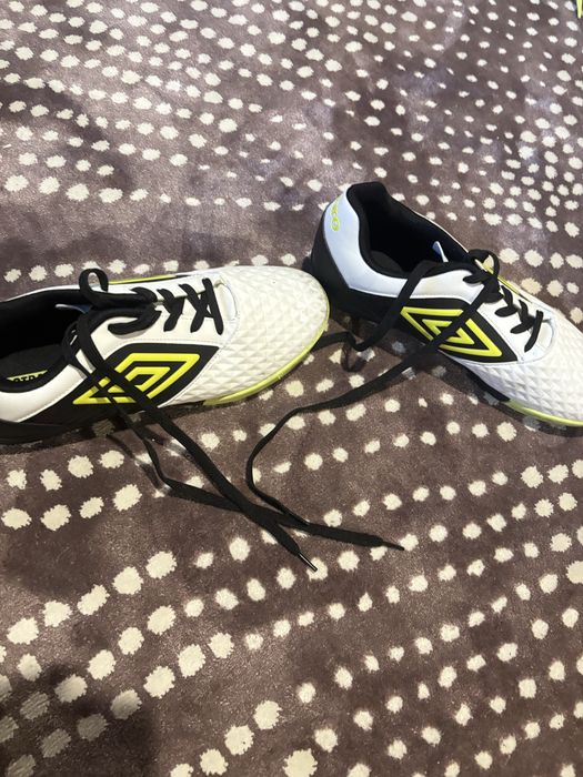 Стоножки umbro 41 номер