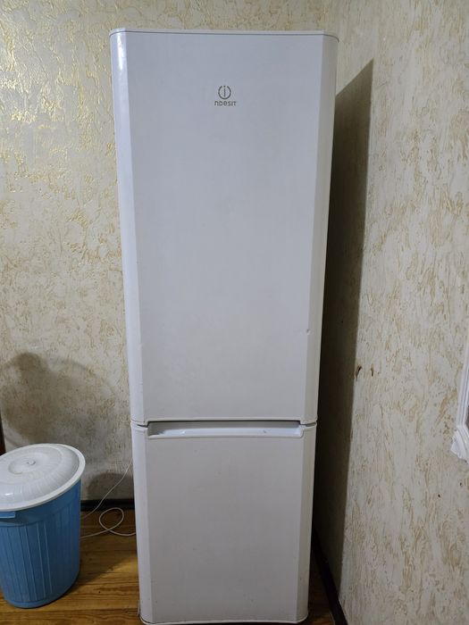 Продается холодильник
