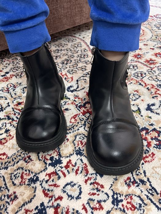 Продам сапоги для девочки