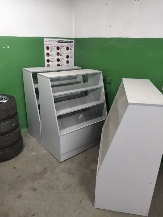 Продам полки прилавки