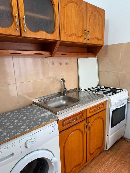 Închiriez garsonieră 18 mp, mobilată și utilată – Calea Șagului, Timișoara – 200 EUR/lună