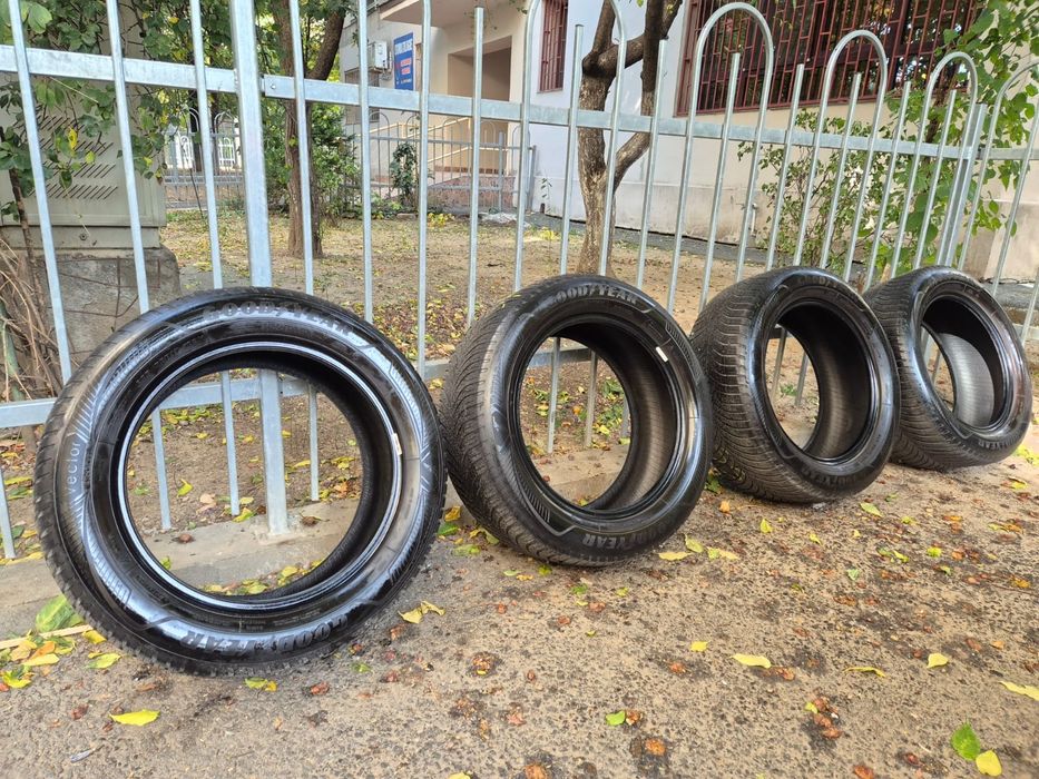Set 4 anvelope 235/55   R17