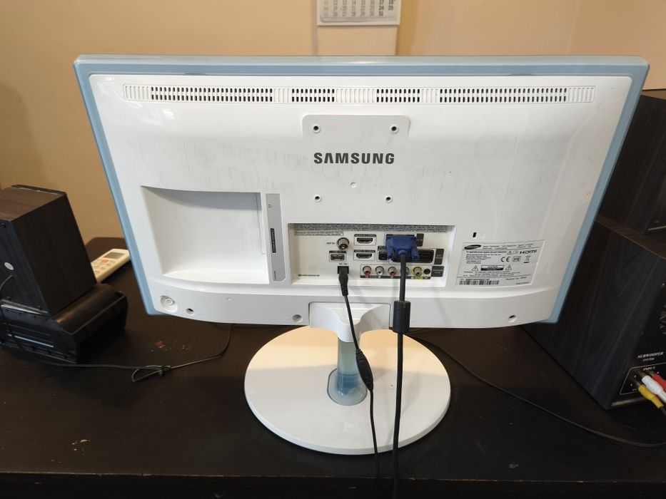 Телевизор/монитор Самсунг