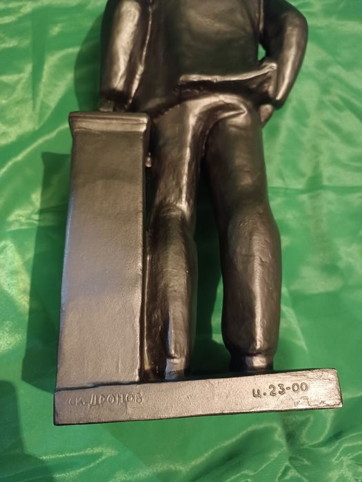 Ленин статуэтка метал чугун высота 43 см