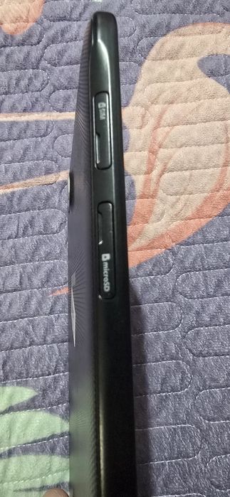 Планшет Галактики таб Е в отличном состоянии