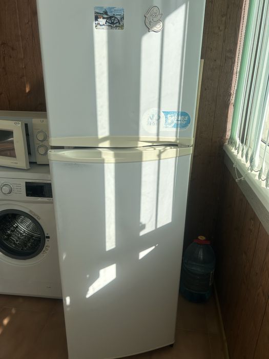 Холодильник LG продам в хорошие руки