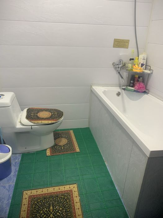 Kvartira sotiladi 2-xonali