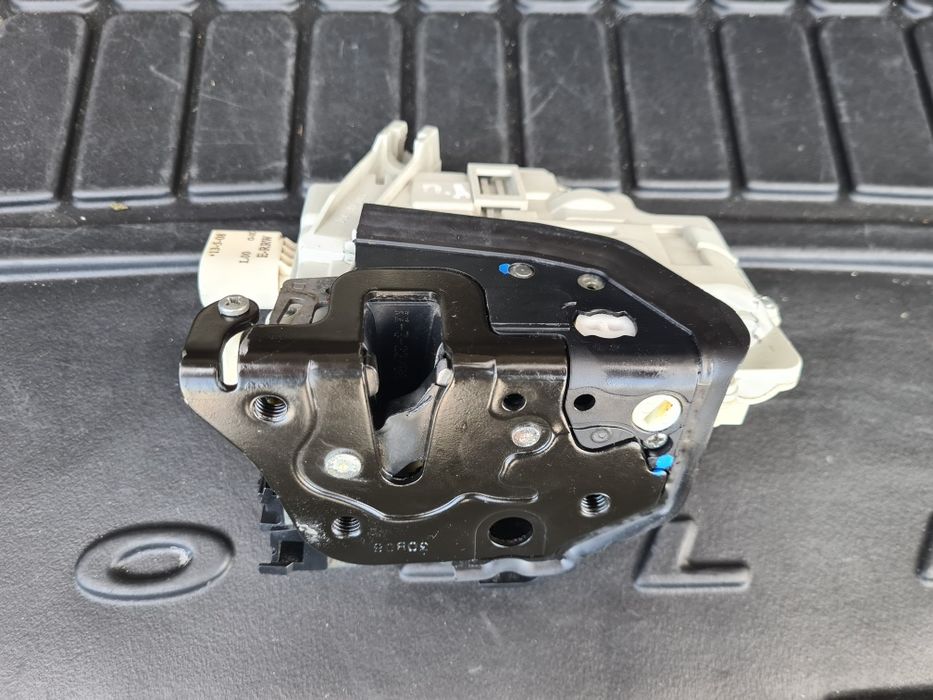 Ремонт брави Ауди / AUDI A3 / A4/A5/A6 /Q5/ WV PASSAT/ SEAT