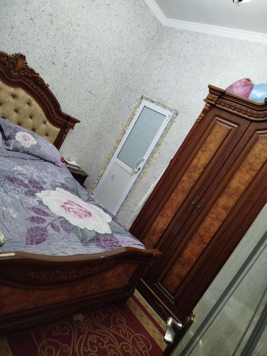 Xovli sotiladi 3 sotx 4 xona + Dõkon