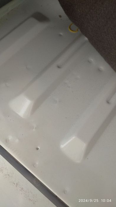 Дамаз срочно сотилади 2008йил 1800пробег  5500$