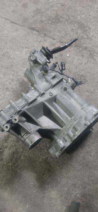 Сузуки эскудо витара раздатка.