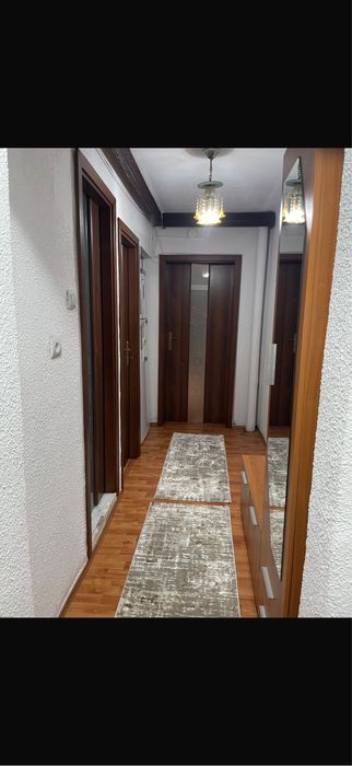 Închiriez-apartament Brazda