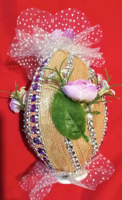 продавам декоративни великденски яйца и венци