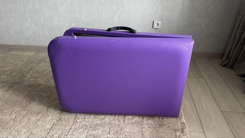 Продам кушетку б/у