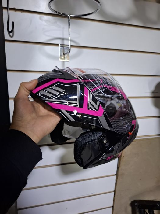 Шлем для мотоцикла или скутера женский