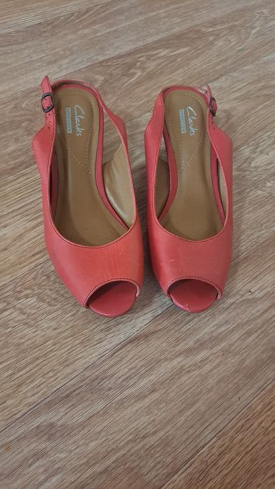 Продам бассаножки, туфли