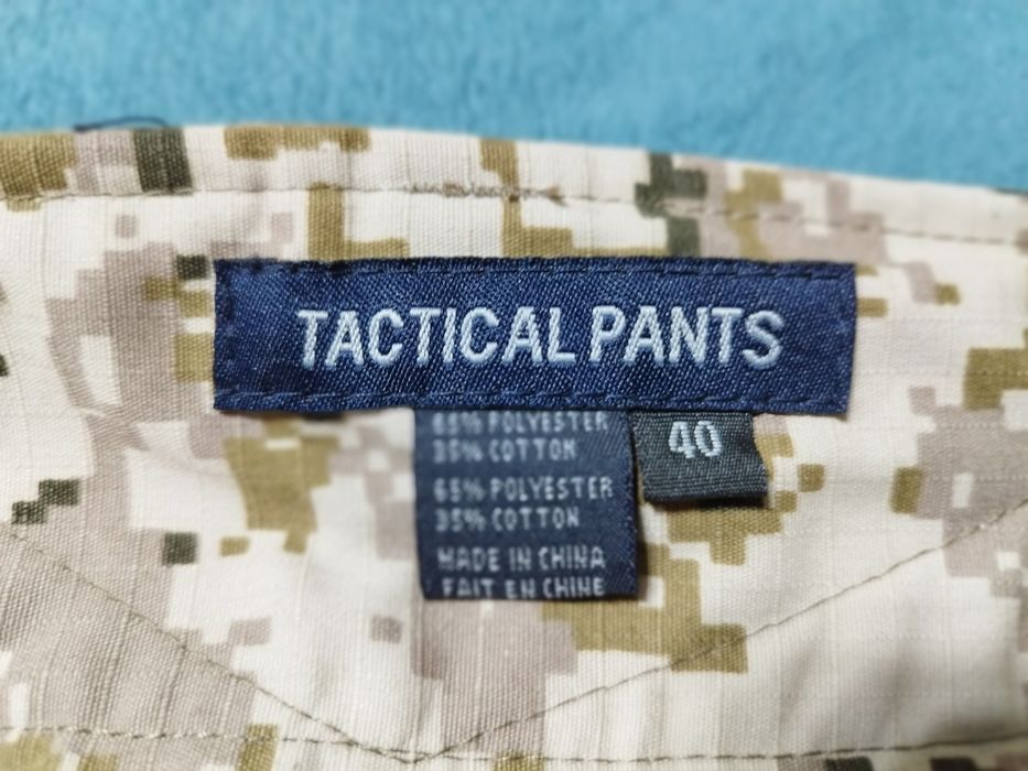 Pantaloni tactici camuflaj desert digital noi