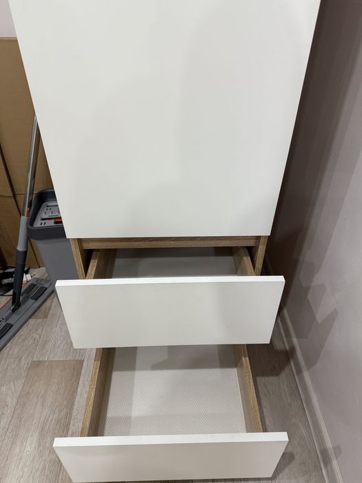 Продам шкаф в идеальнос состоянии