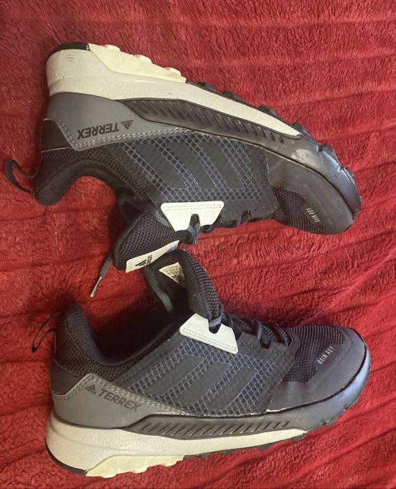 Адидас terrex 40 номер--оригинален