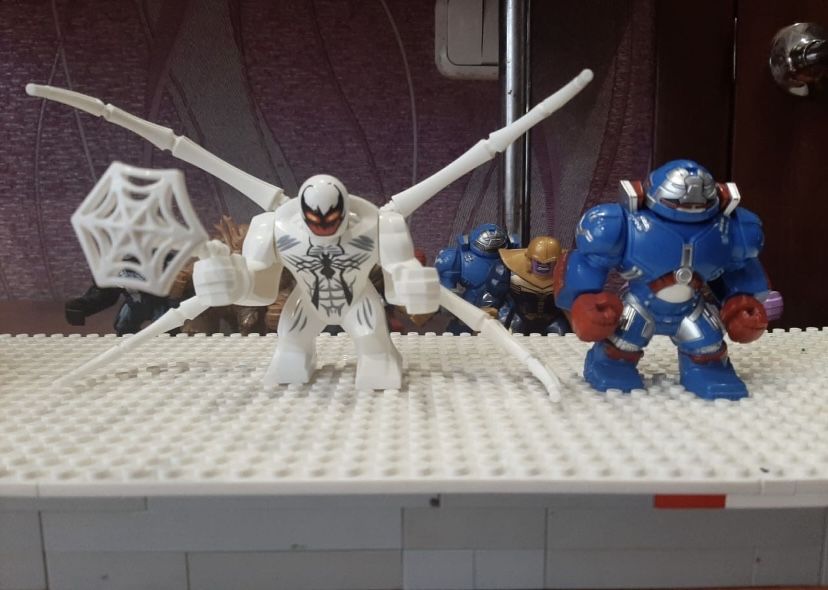 Минифигурки лего