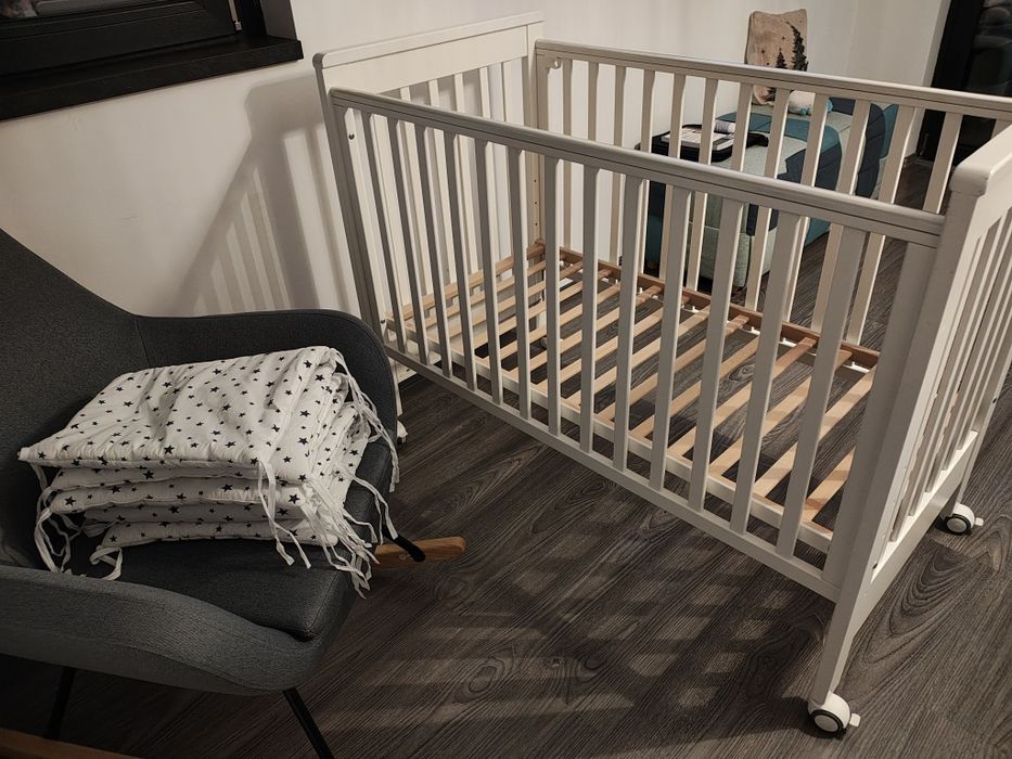 Pătuț lemn cu laterală batantă