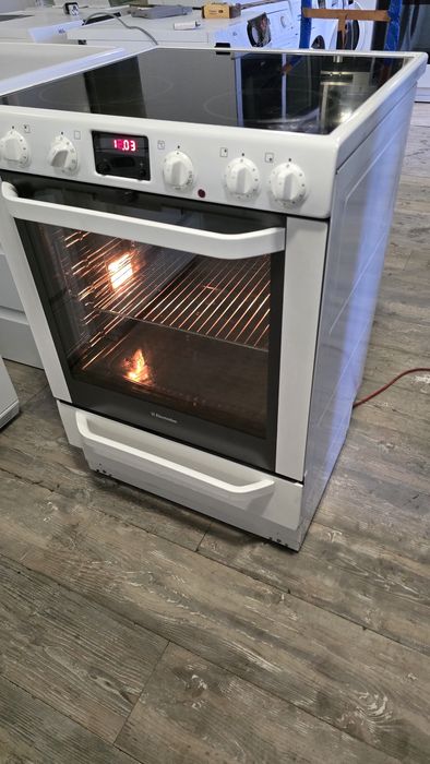 Печка Voss Electrolux