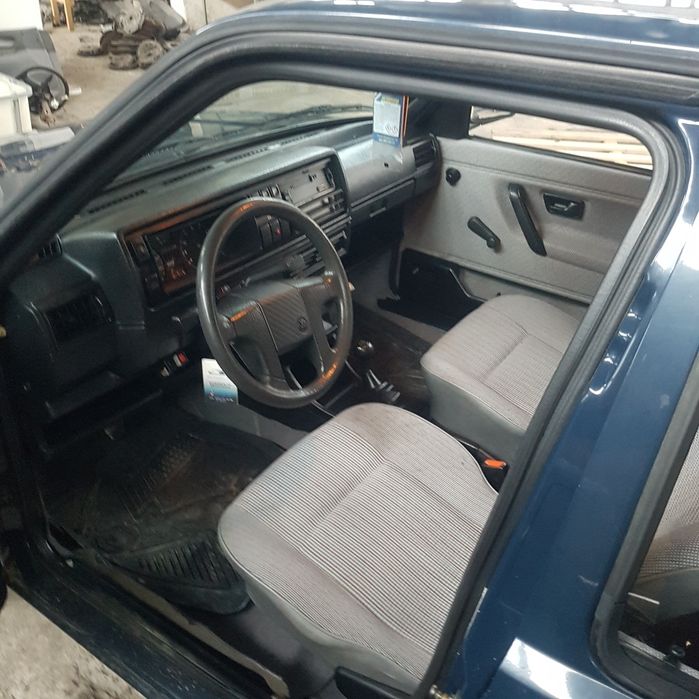 Голф 2 1.6 на части