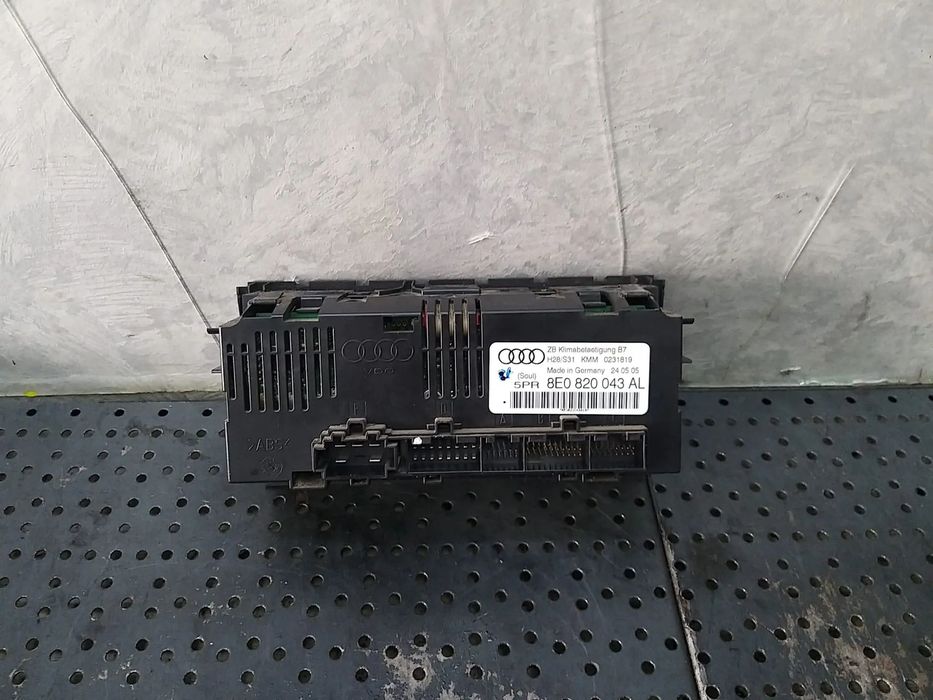 Panou comanda clima ac audi a4 b7 8e 8e0820043al