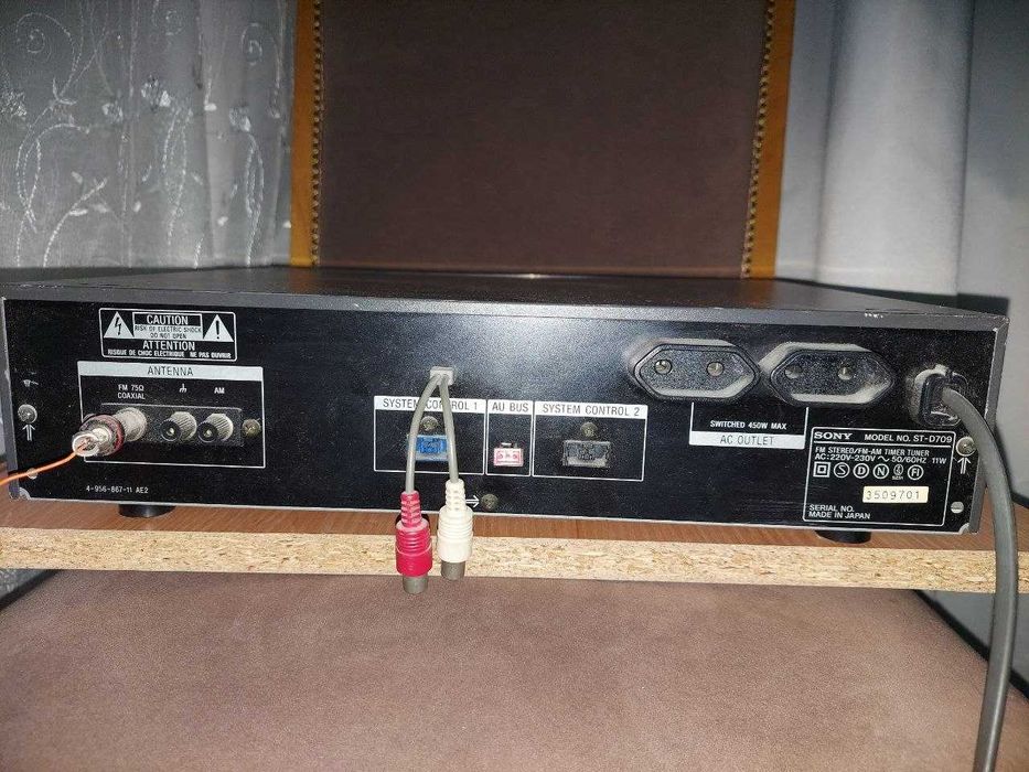SONY FM тюнер в отличном состоянии