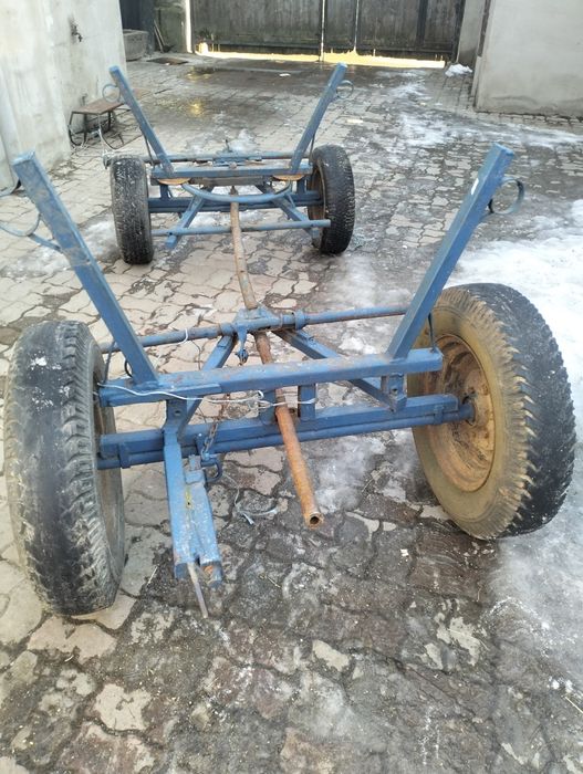 Vând căruța in stare bună
