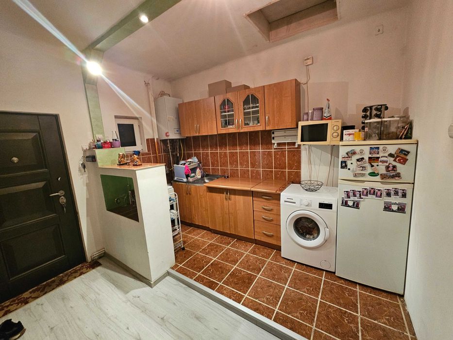 Vand apartament la casă in Sibiu