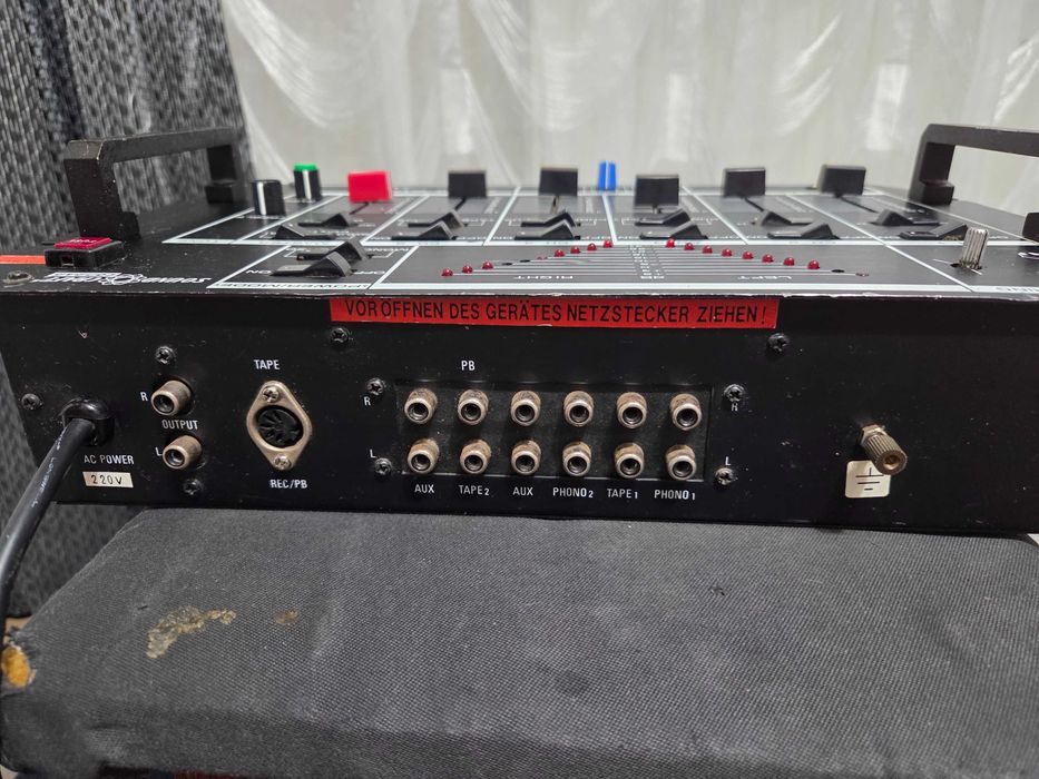 Mixer Audio Preamplificator Sound Craft Conrad SA-100