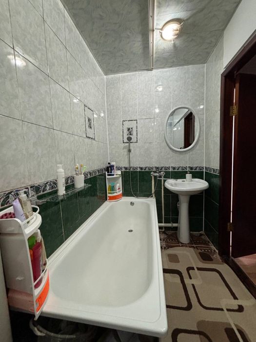 Продам 3 ком кв в 20 мкр