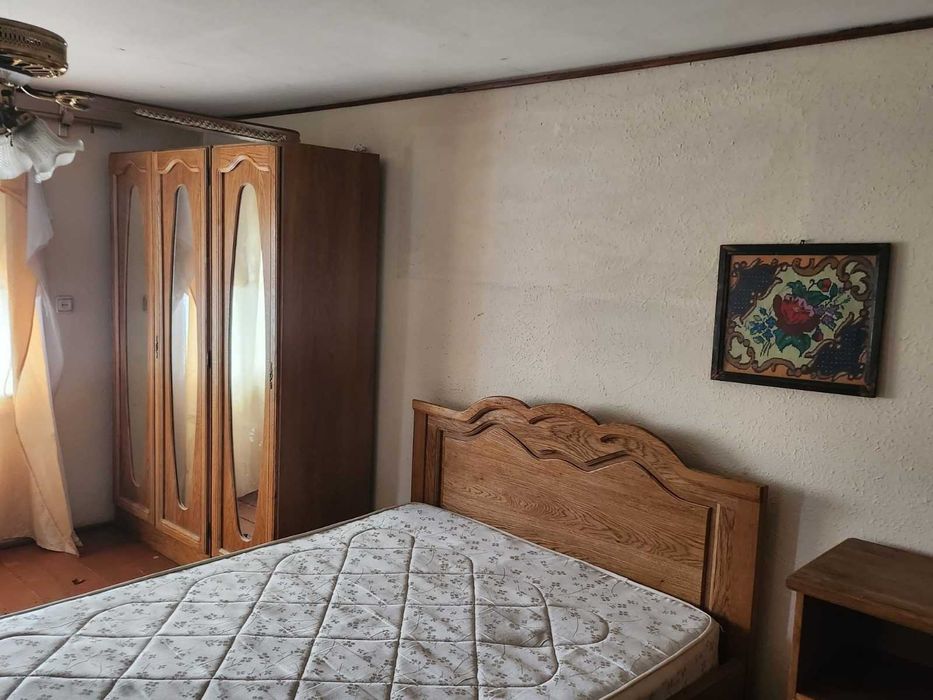 Gospodărie Cu Utilități Multiple – Locuință și Posibilitate de Afacere