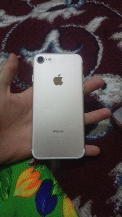 Iphone 7 holati yaxshi Hali sotilmagan bemalol tel qilavering