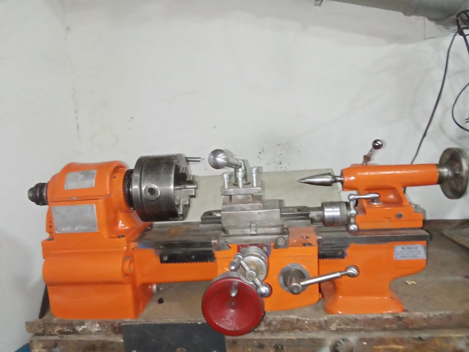 Токарный станок для оброботка
