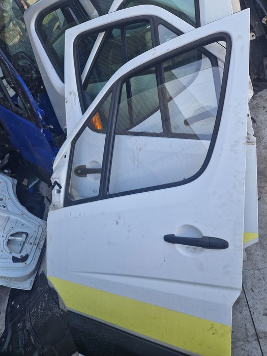 Usi laterale spate fata stanga dreapta